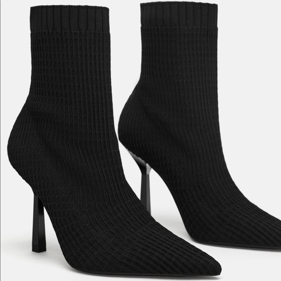 zara elastic heeled booties
